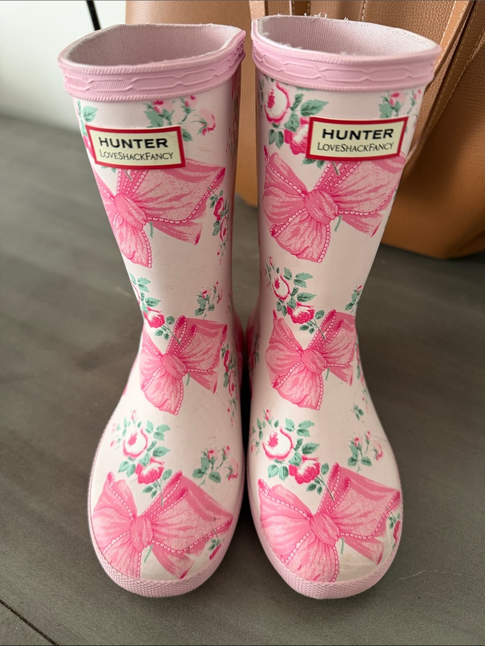 Girls Hunter Loveshackfancy Pink Floral Bow Rain Boots